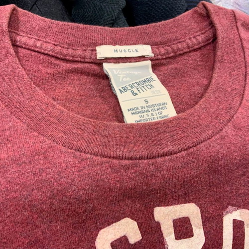 Abercrombie & Fitch Men's Muscle Fit T-shirt New Size S Red