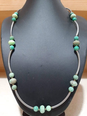 Necklace with green agate and surgical steel new