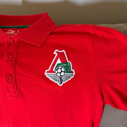 Original Lokomotiv Moscow F.C. T-shirt size Medium like new, Puma, red