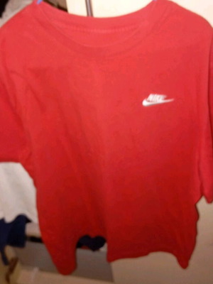 Nike T Shirt New, Red, Size Medium