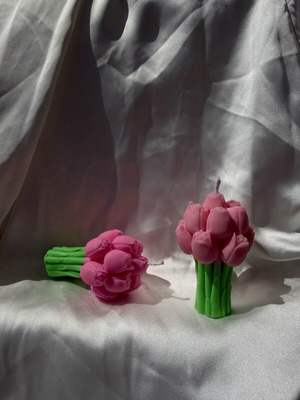Soy wax tulip candle new handmade plant-based
