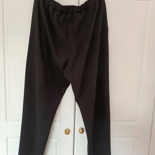 Black elastic pants like new, ideal for pregnancy, size XL