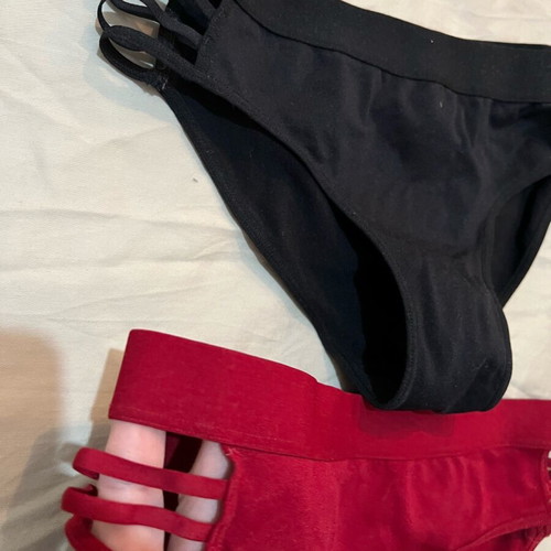 Oysho XS lingerie new, 2 pcs red and black
