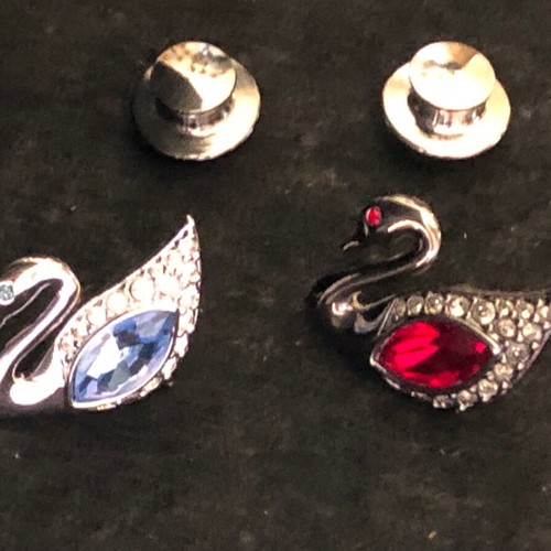 Vintage Swarovski pins used, set of 2, blue and red