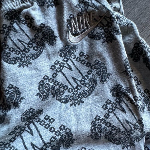 Nike leggings used, pack of 2, xsmall, grey and multicolor
