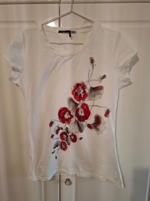 A.L.E. White Cotton Blouse with Red Floral Print new