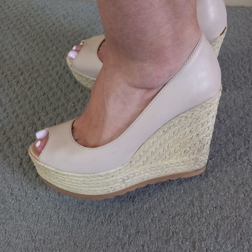 Platform sandals size 36 used, beige