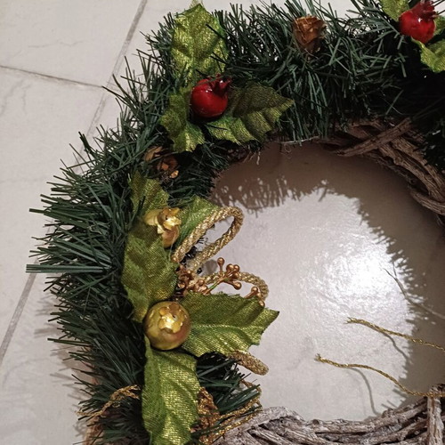 Christmas wreath used with mistletoe and small pomegranates 25cm
