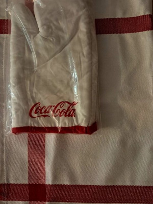 Coca-Cola kitchen set new