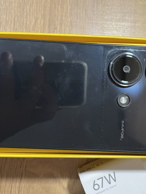 Xiaomi Poco M6 Pro 256GB 8GB RAM smartphone like new with case and 67W charger