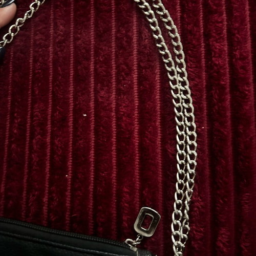 Leather handbag like new with chain, black and gray
