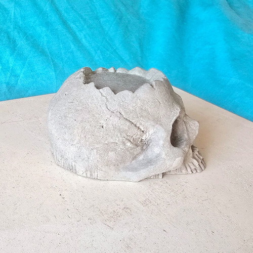 Handmade concrete skull decoration, gothic style