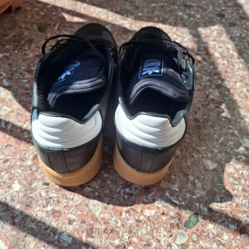 Ανδρικά αθλητικά παπούτσια Adidas Samba σαν καινούργια, μέγεθος 45, λευκό-μαύρο