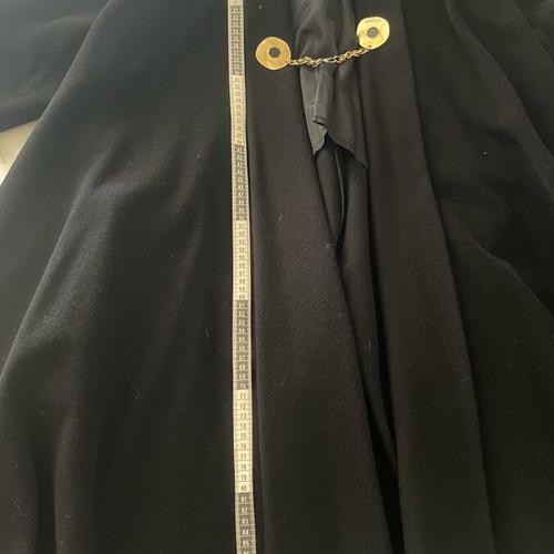 Vintage cashmere wool coat with metal chain clasp like new, black