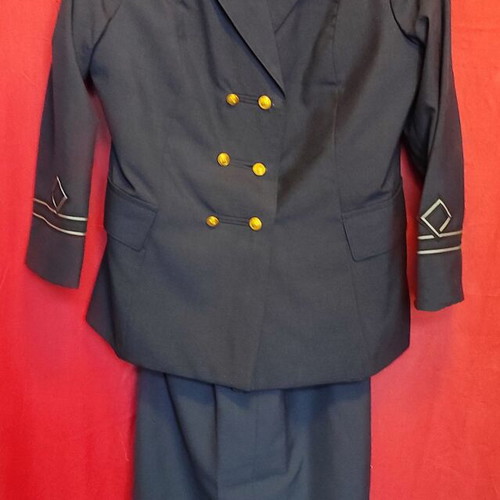 Women's 8A Sub-Lieutenant Air Force Uniform new