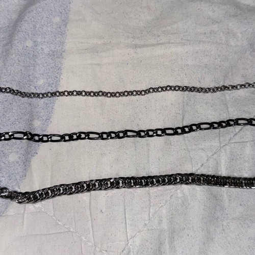 Men's bracelets like new, pack