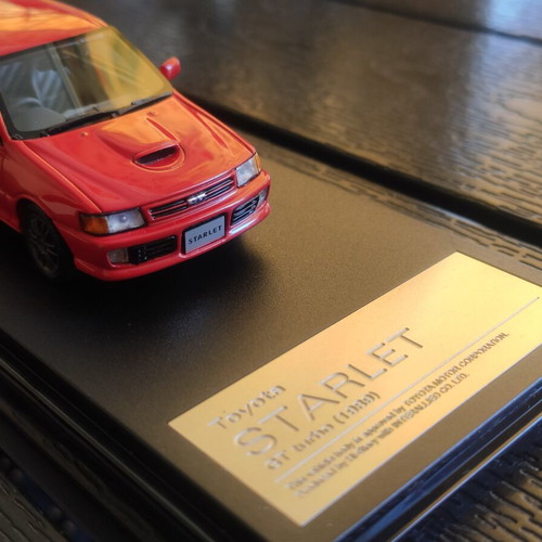 Toyota Starlet GT Turbo μοντέλο κλίμακας 1/43 καινούργιο, κόκκινο με ζάντες Oz Superleggera