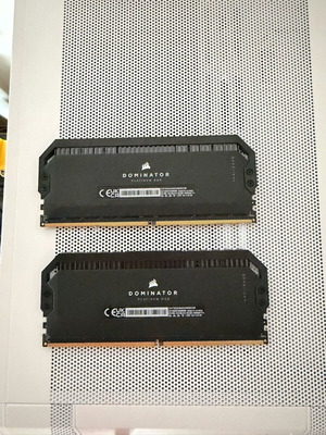 Corsair Dominator Platinum RGB DDR5 32GB 5600MHz RAM като нова