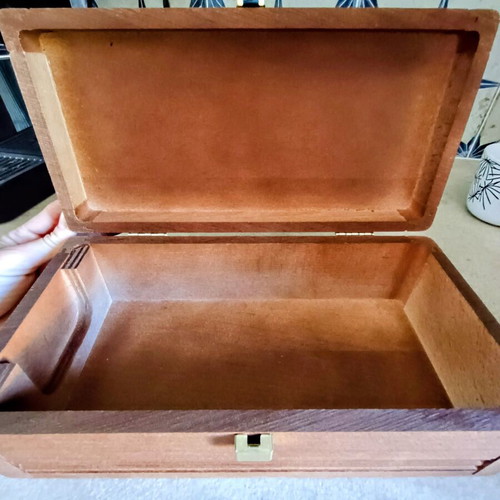Berta Grappa Wooden Box like new with gold bronze clasp
