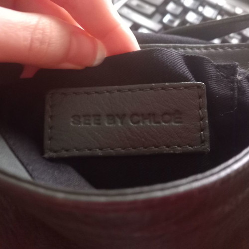 See by Chloé leather crossbody bag used, timeless piece