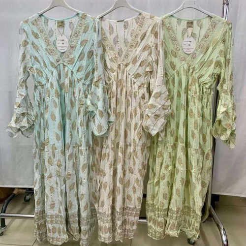 Indian dress new, one size, white and multicolor