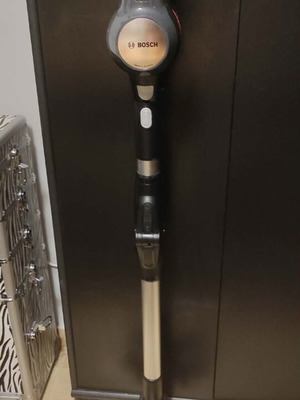 Bosch Unlimited 7 επαναφορτιζόμενη σκούπα stick 18V μεταχειρισμένη, μαύρη