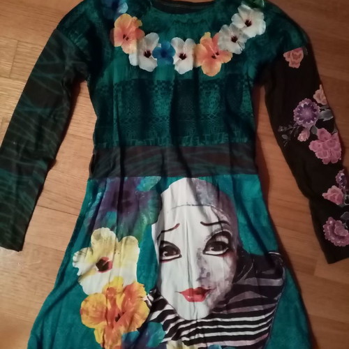 Desigual dress for 8-9 years like new, inspired by Cirque du Soleil