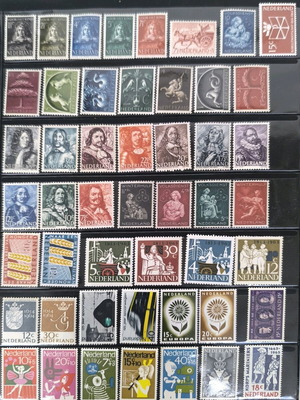 Netherlands stamps new, 160+ unsealed sets