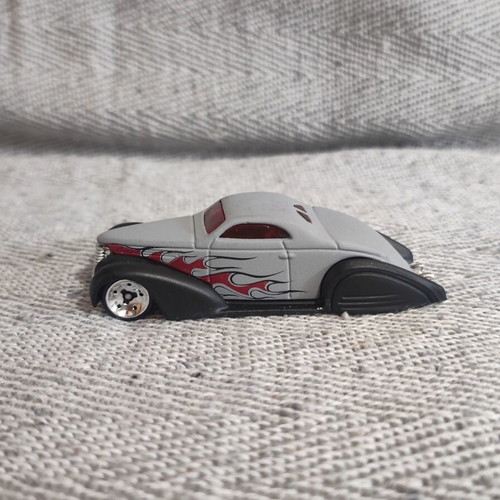 Hot Wheels Swoop Coupe toy car used, 2008 All Stars series