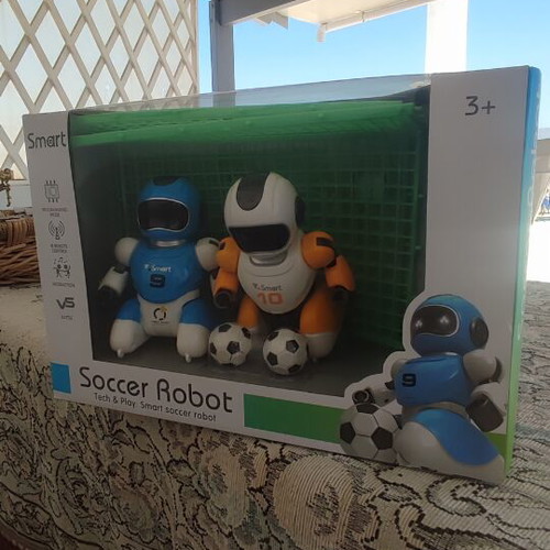 Soccer Robot new, with field and box
