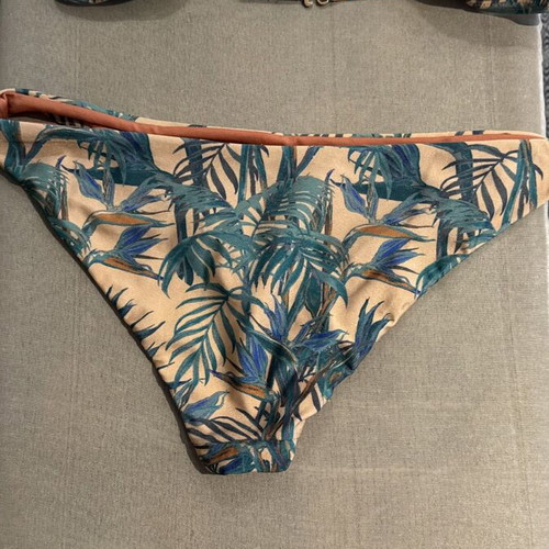 Pretty Me tropical bikini set size Large like new