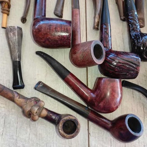Tobacco pipes used, collection of 25 pieces with case