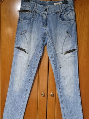 Rococo women's denim pants size Small like new, blue