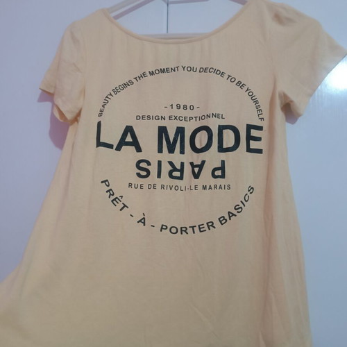 Lui e Lei T-shirt Medium yellow with print and bow