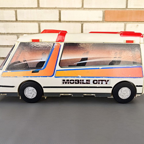 Vintage Micro Machines Mobile City Van Playset Galoob 1991