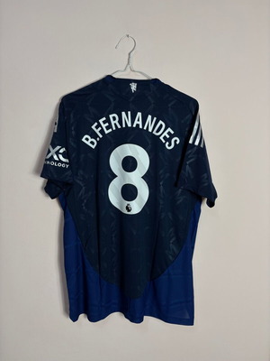 Manchester United Bruno Fernandes jersey XL 2024-25 player issue new