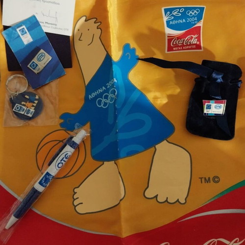 Athens 2004 Olympic Games memorabilia like new, pack of 30 items