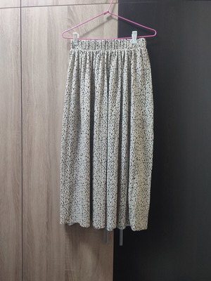 Pleated midi skirt Sinsay XS like new, black and beige