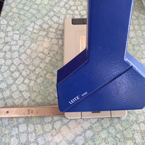 Leinz perforater 5180 used, excellent condition