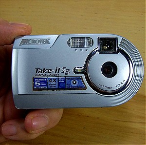 Ψηφιακή φωτογραφική μηχανή από την microtek