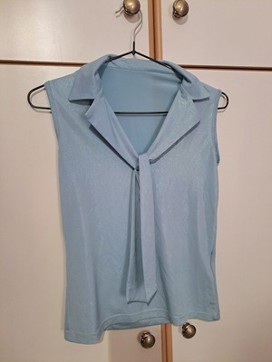 Paul Christophe vintage baby blue top like new, lurex vinyl effect