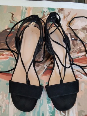 Black suede sandals used, size 36, 6cm heel