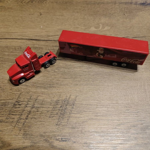 Coca Cola Santa Claus truck like new, 18 centimeters