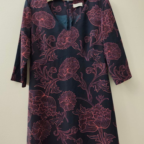 Sarah Lawrence maxi dress new, size 40 medium, black multicolor