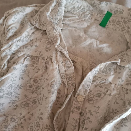 Floral shirt Benetton size S like new