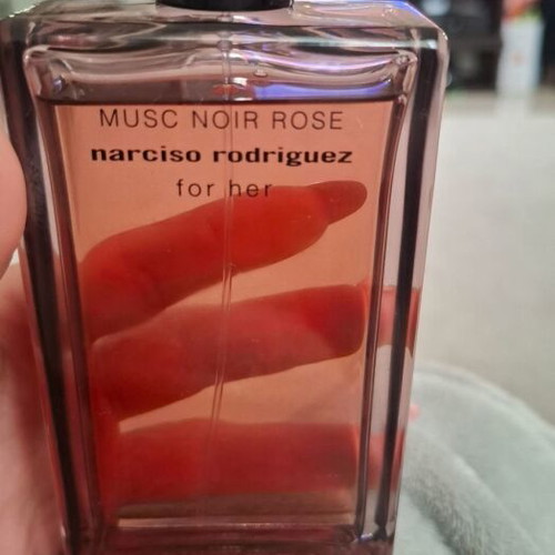 Narciso Musc Noir Rose for Her 100ml like new, with box