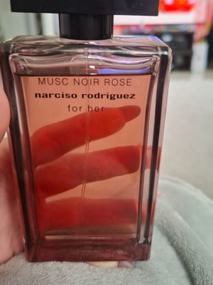 Narciso Musc Noir Rose for Her 100ml like new, with box