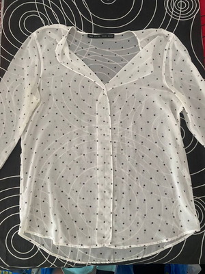 Zara Basic λευκή διάφανη μπλούζα με αστεράκια μέγεθος S σαν καινούργιο