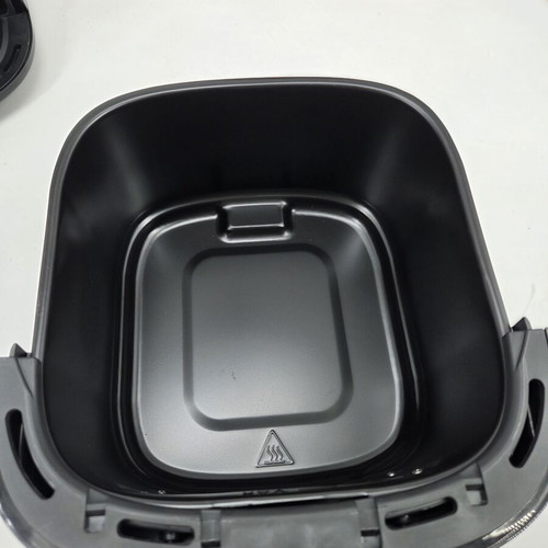 Black & Decker BXAF6500E Air Fryer 1600W 6.5L New, Black-Silver