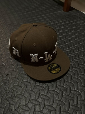 New Era hat like new, unisex, brown, size 59-60